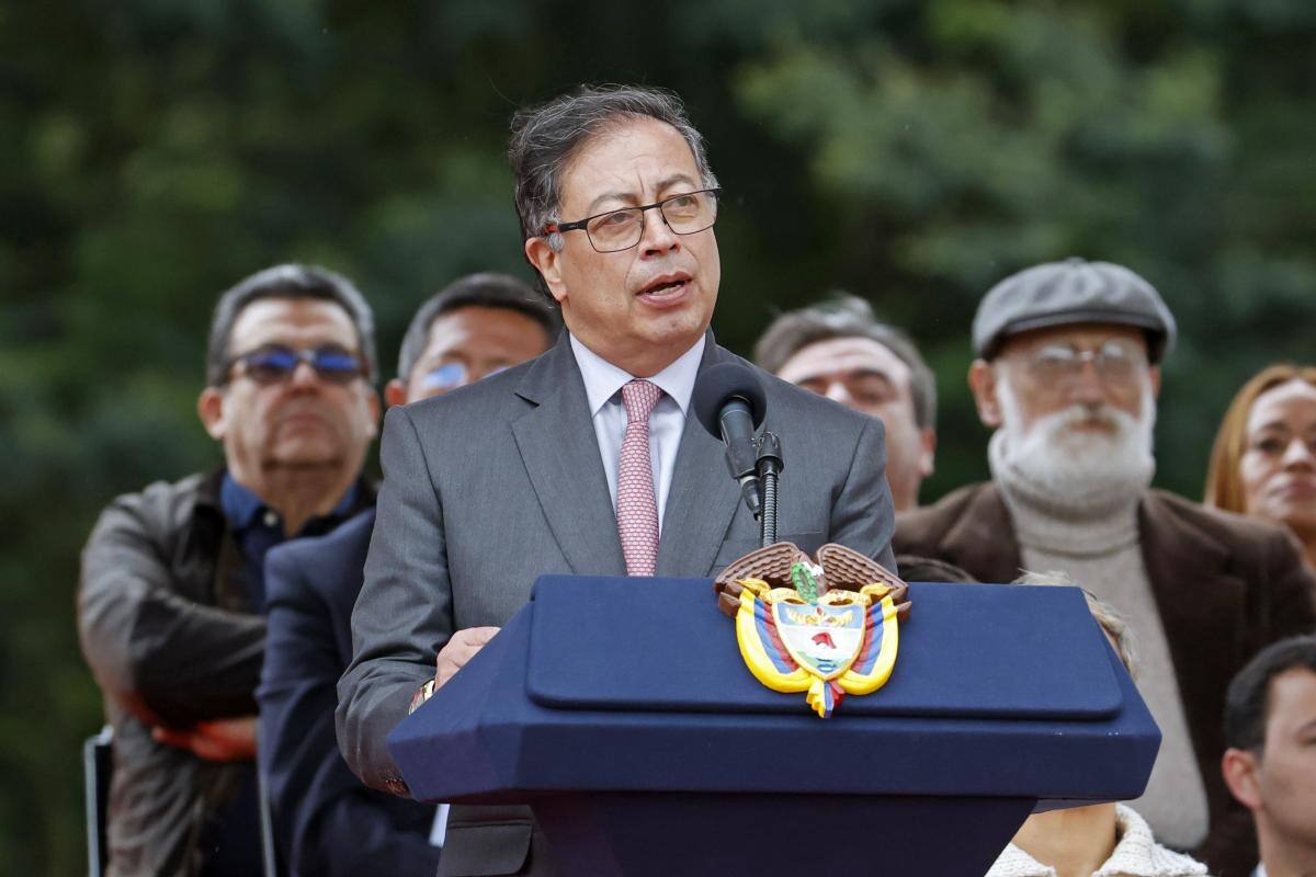 Video: Presidente de Petro condena secuestro del padre del futbolista Luis Díaz por el ELN