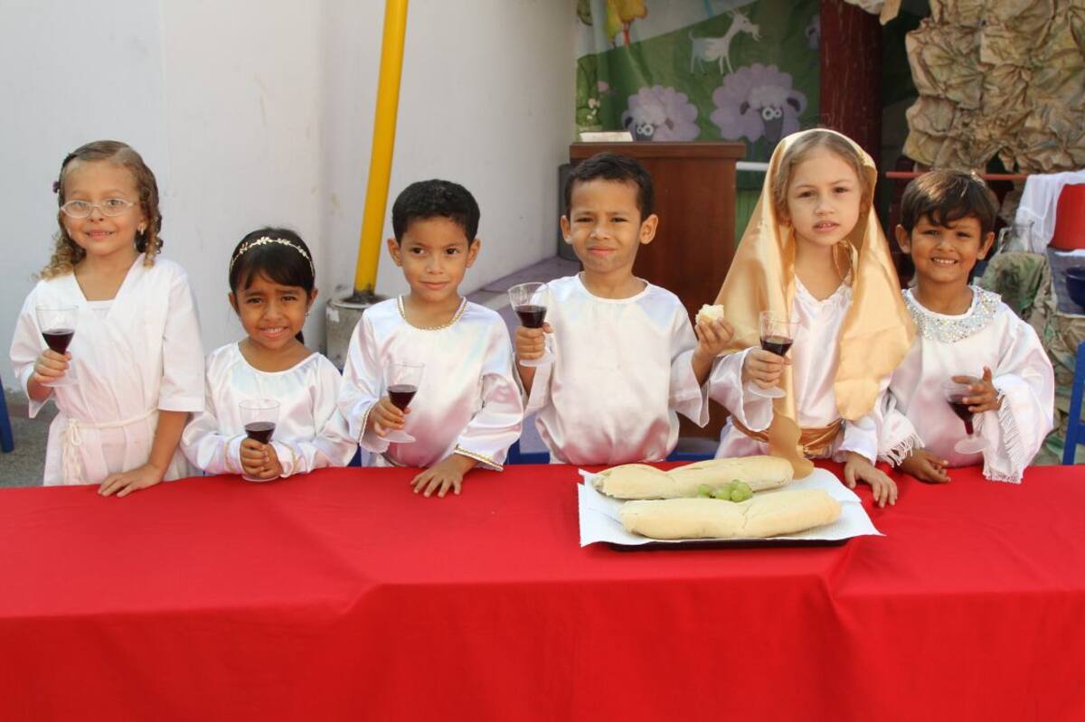 María Sofía Daza, Andrea Baca, Rodolfo Rodríguez, Samuel Borre, Isabella García y Ricardo Rojas.