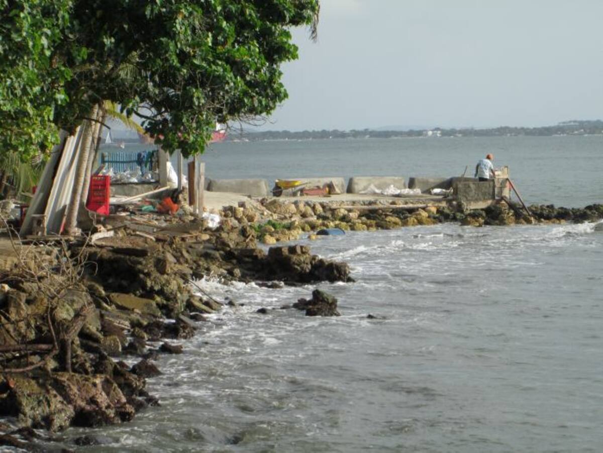 Desde hace varios años, la Capitanía de Puerto le ha estado solicitando al Distrito, la recuperación de las playas de El Laguito. PEDRO TORRES, GENTE BAHÍA - EL UNIVERSAL