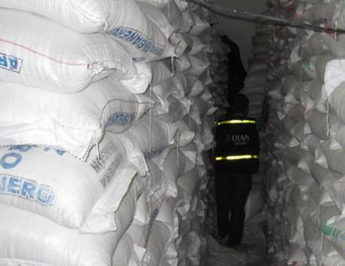 La Dian Barranquilla evitó entrada de 100 toneladas de arroz de contrabando. Policía Nacional/Colprensa