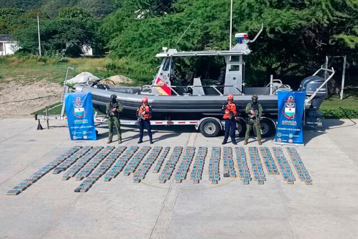 Golpe al narcotráfico: incautan casi media tonelada de cocaína en el mar Caribe