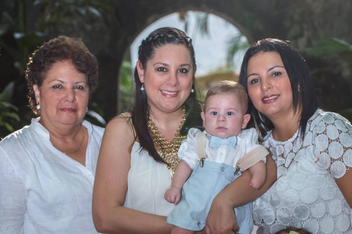 Yolanda Burgos, Adriana y Beatriz Otero.