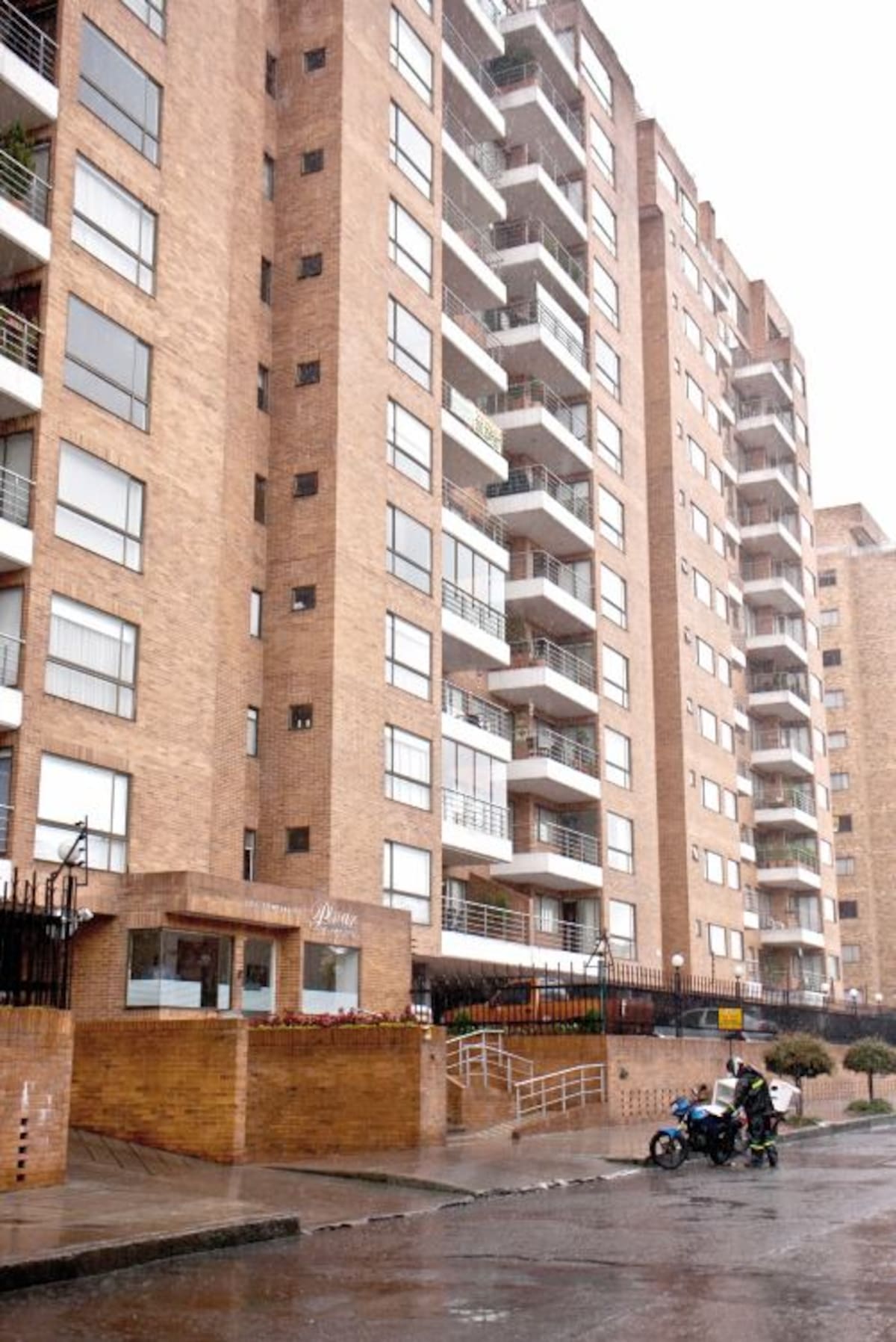 Este fue en edificio en el que se presentó el accidente. COLPRENSA