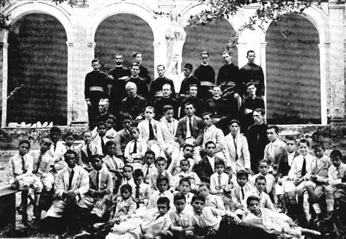 1926: Colegio Salesiano Conciliar.