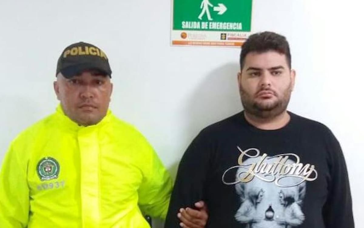 Javier Antonio López presenta seis notaciones por estafa y se hacía pasar como sacerdote en la ciudad de Bogotá. Cortesía