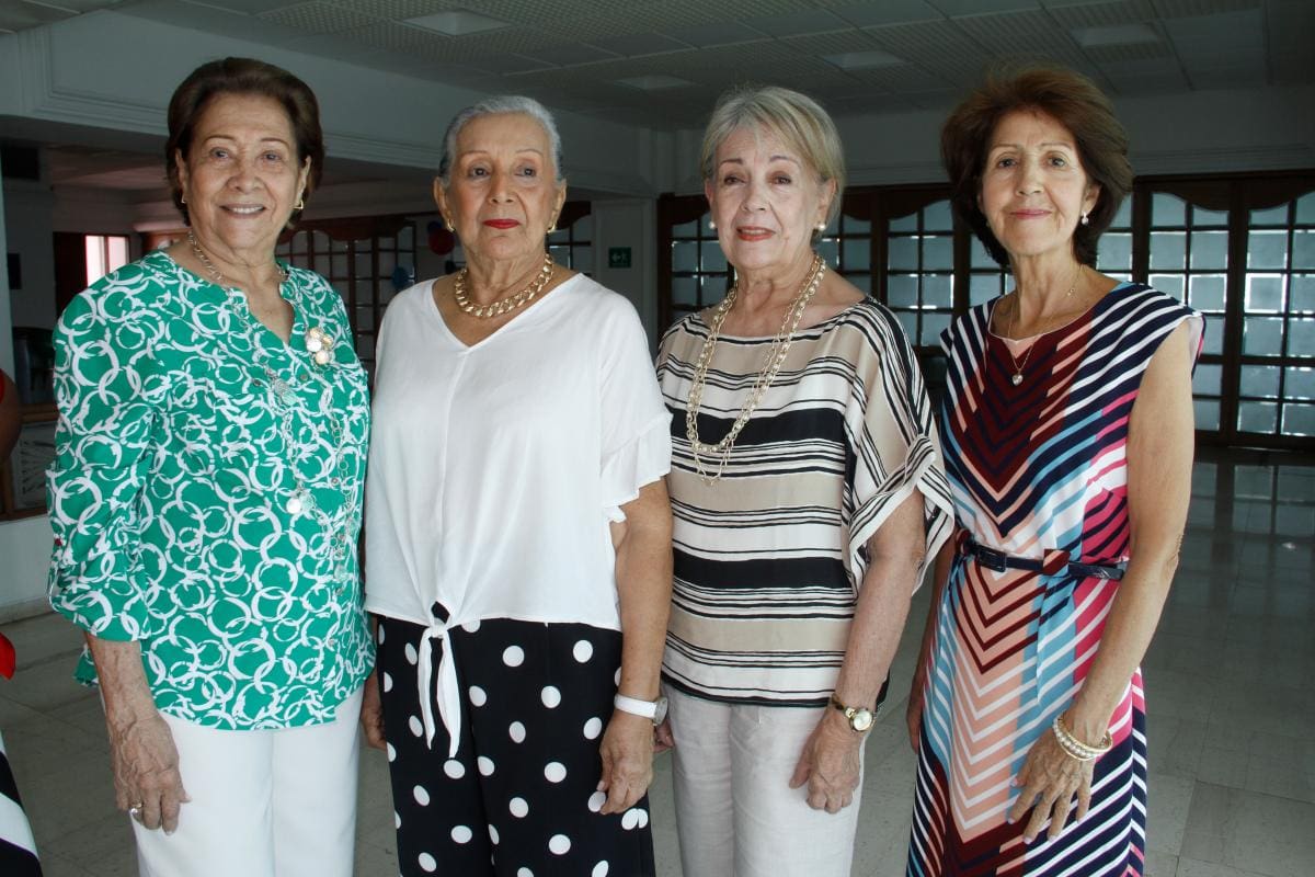 Edith de Salas, Lucy Duque, Fabiola de Mora y Edni Ramírez.