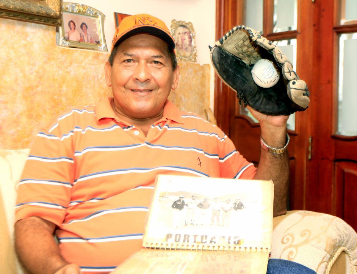 Jaime Ayola, gloria del béisbol de Bolívar, recordó algunos aspectos de ese suceso deportivo. //ARCHIVO