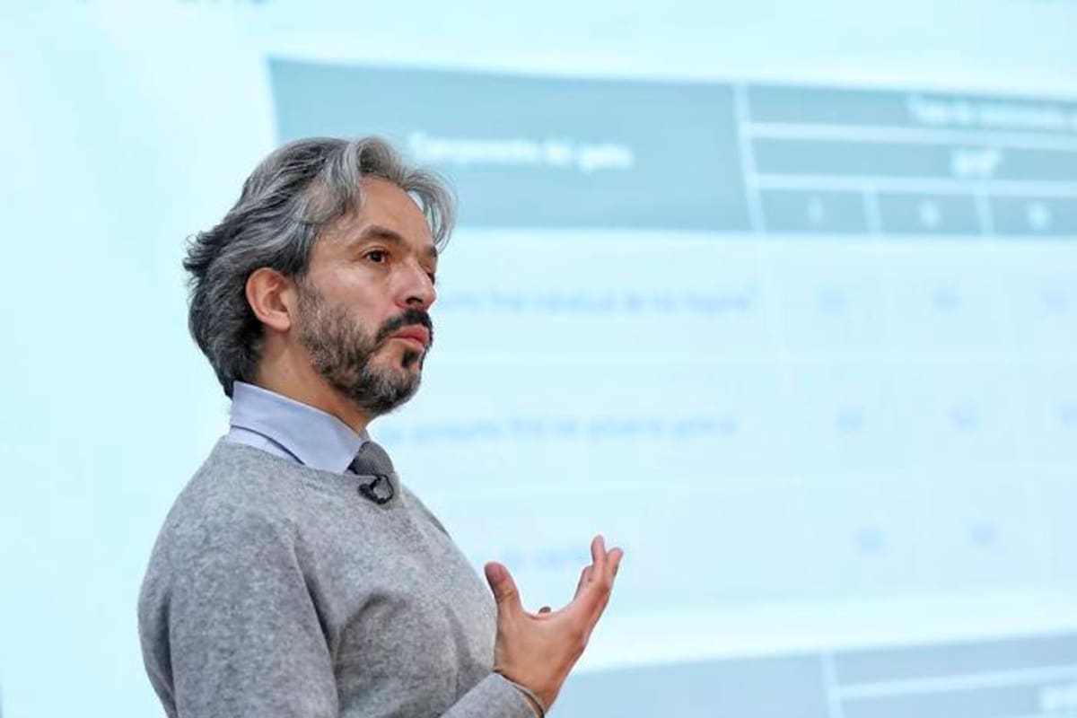 Juan Daniel Oviedo, director del Dane, se destapa: sexualidad, trabajo y bullying