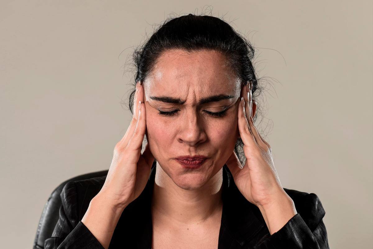 ¿Dolores de cabeza intensos? Trucos sencillos para aliviar las migrañas