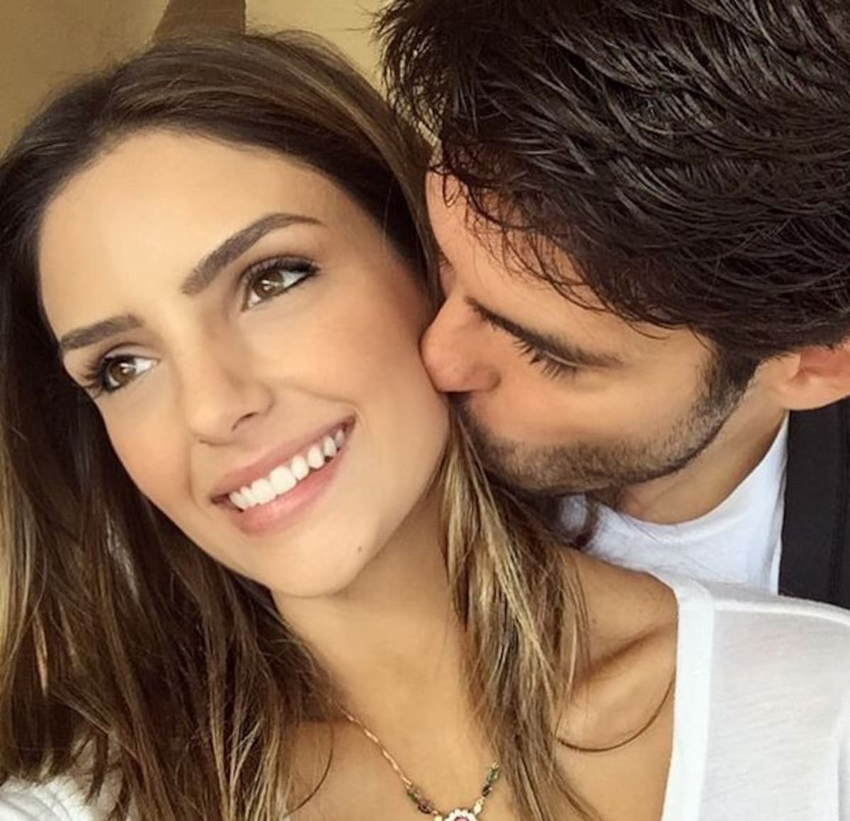 La foto publicada en diciembre que da muestras de la reconciliación fue acompañada de la frase "Happily Ever After (felices por siempre) ... ?#?2015feeligs? ?". INSTAGRAM @CACELICO