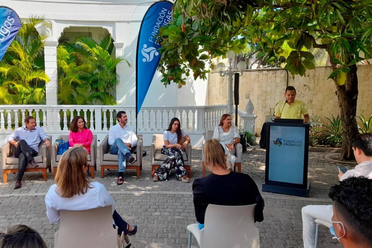 Empleo juvenil con bilingüismo