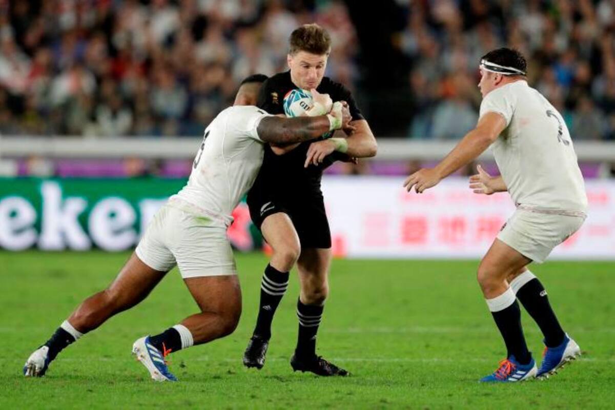 Inglaterra venció a Nueva Zelanda en la semifinal del mundial de rugby de Japón