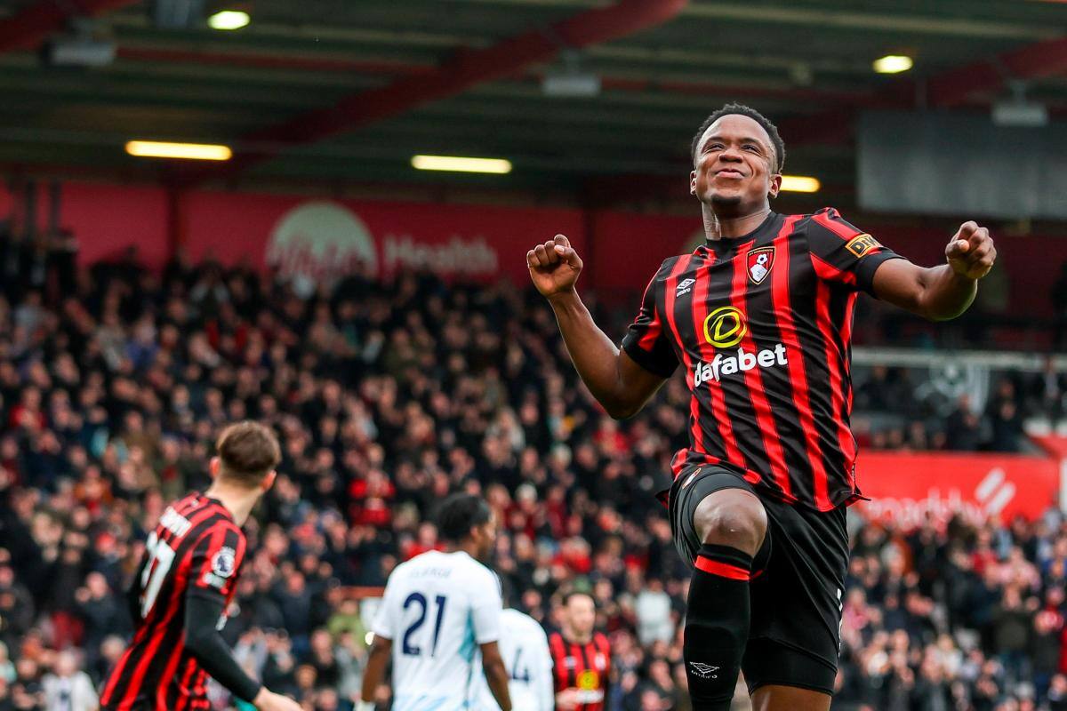 Premier: Luis Sinisterra asistió, Chelsea volvió a perder y United descansa