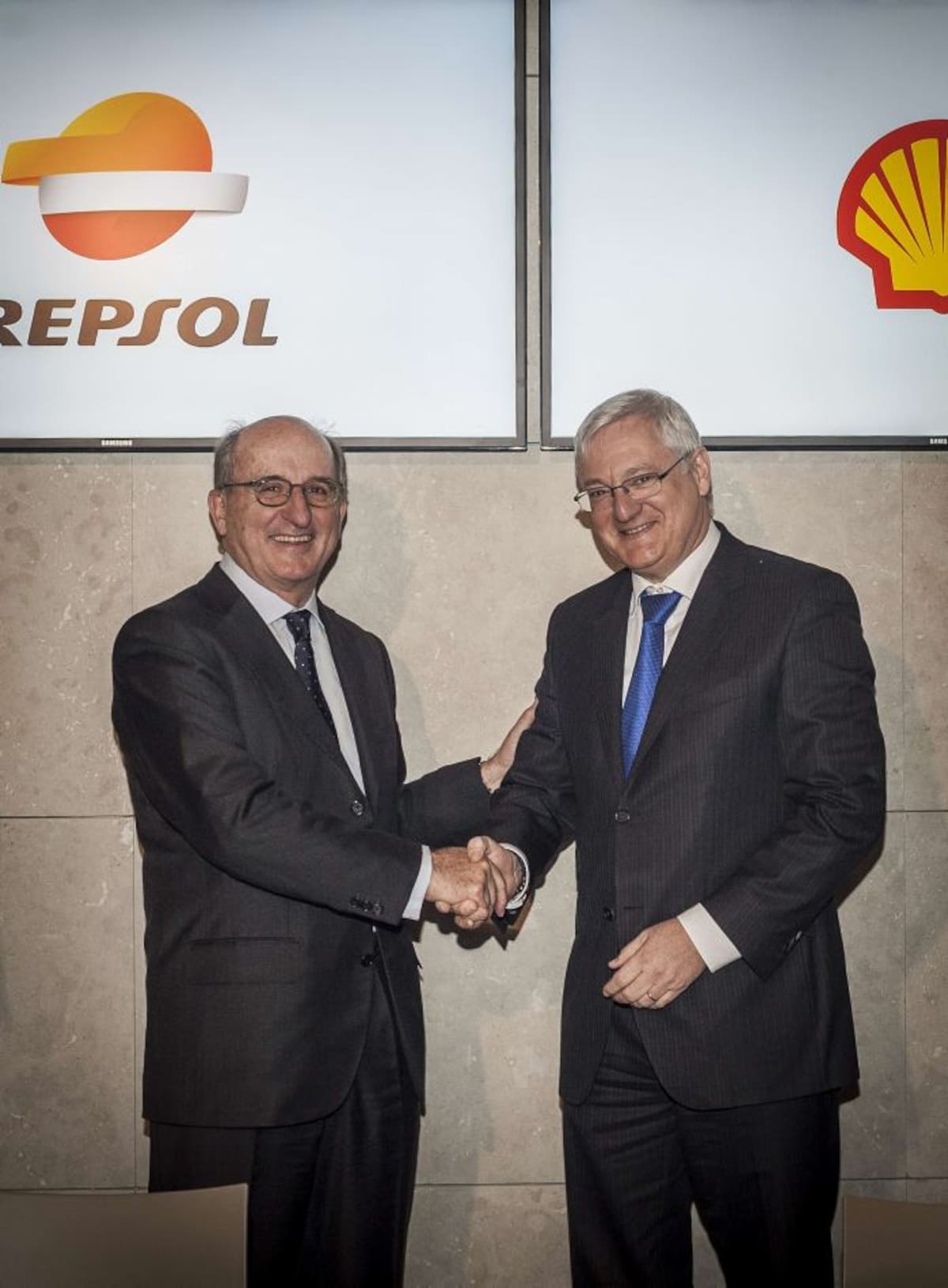 Puestos en venta después de la expropiación de su filial argentina YPF por el gobierno de Cristina Kirchner, los activos GNL del grupo español están repartidos en Canadá, Perú, Trinidad y Tobago y España. Sin embargo, Repsol conservará su actividad en el país norteamericano, según informó en un comunicado. AFP HO