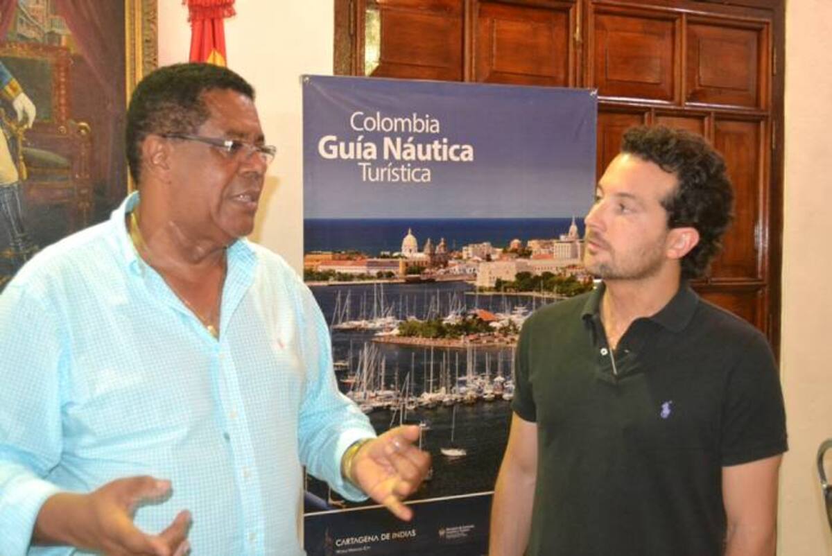Campo Elías Terán, alcalde de Cartagena, y Luis Ernesto Araújo, presidente de la Corporación Turismo Cartagena de Indias, hablaron de la importancia de las cartas náuticas y lo que representa este logro para la ciudad y el país.