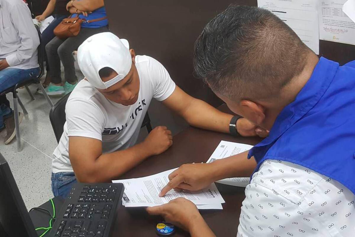 Habilitan línea regional en Atlántico para atender a víctimas del conflicto