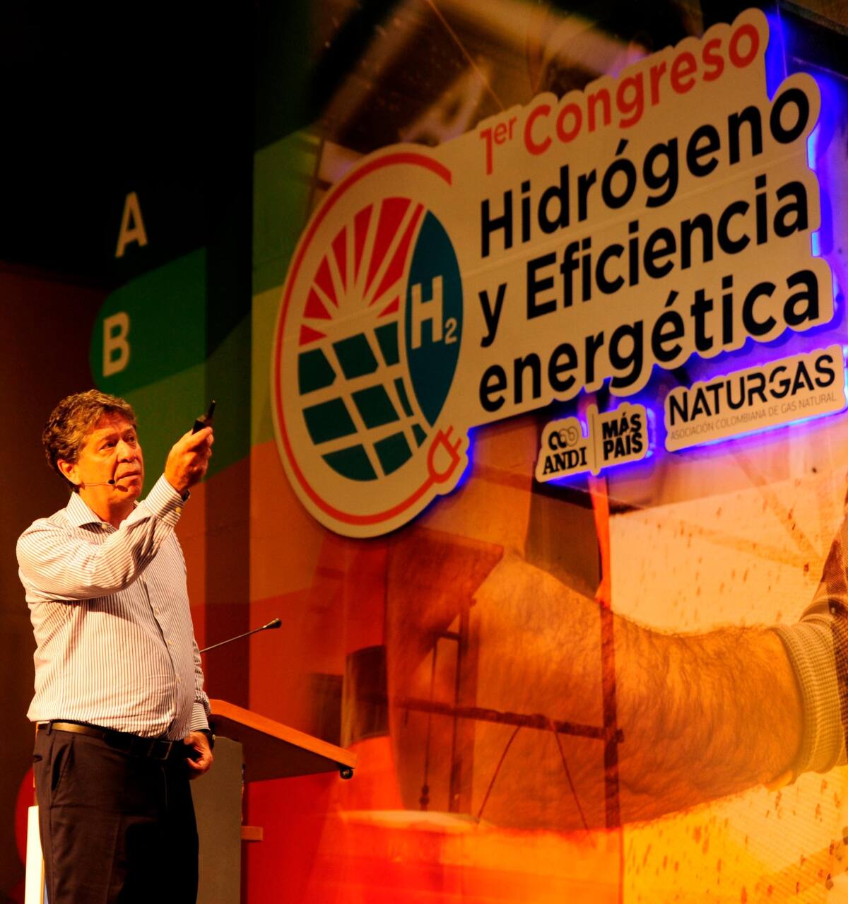 El evento se desarrolla en el Centro de Convenciones Cartagena de Indias. // Luis E., Herrán- El Universal.