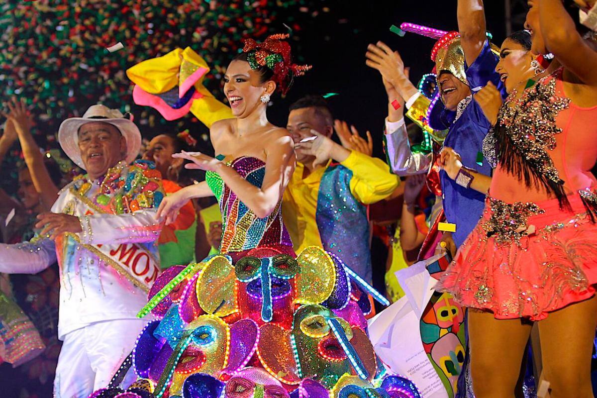 La reina Carolina Segebre manda a gozar del Carnaval de Barranquilla