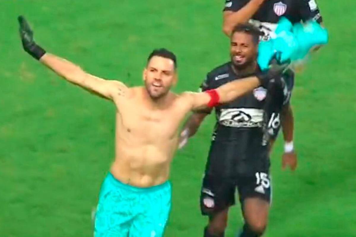 Memes: De héroe a villano, la insólita expulsión de Viera en partido Junior vs Pereira