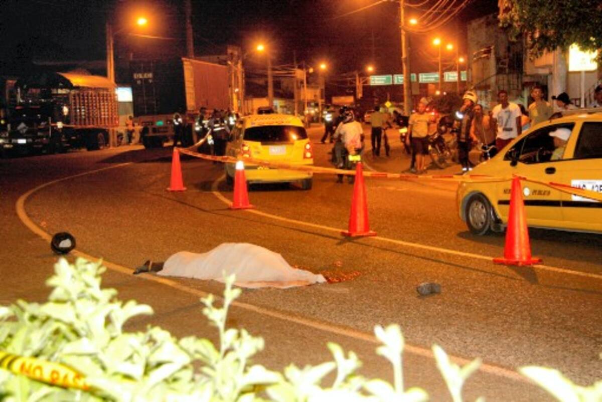 Un vigilante de la empresa Vimarco murió al ser arrollado por una tractomula El Universal