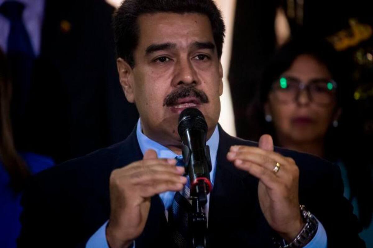 Ministro venezolano denuncia supuesto complot contra gobierno de Maduro