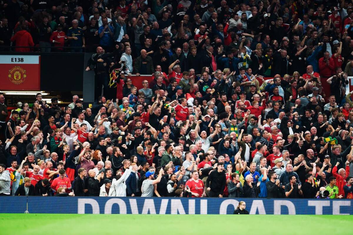 Hinchas del Manchester United inconformes con los dueños del club