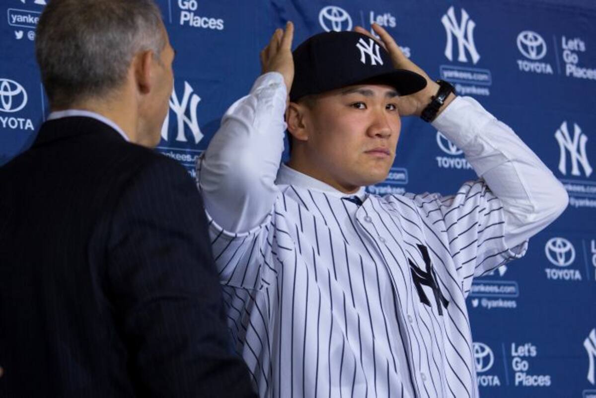 Masahiro Tanaka fue presentado este martes en Nueva York, como la gran contratación de los Yanquis. AP