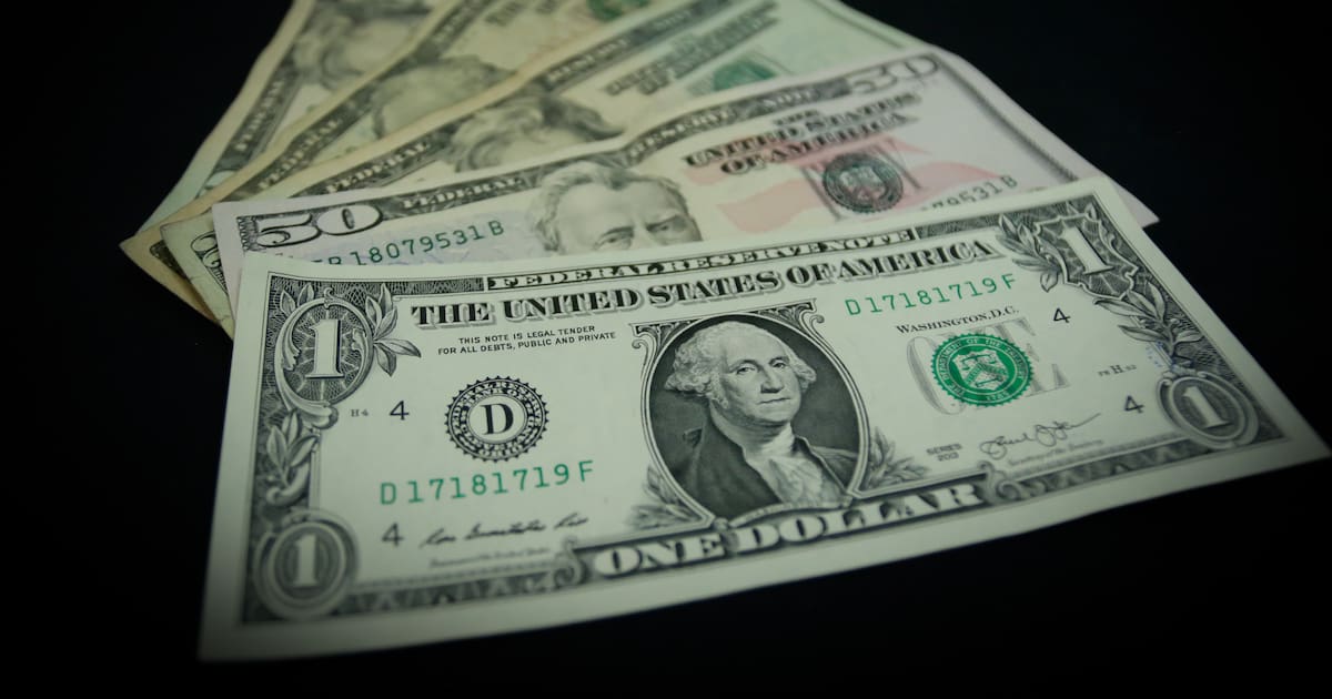 Así abrió el dólar este lunes 29 de diciembre