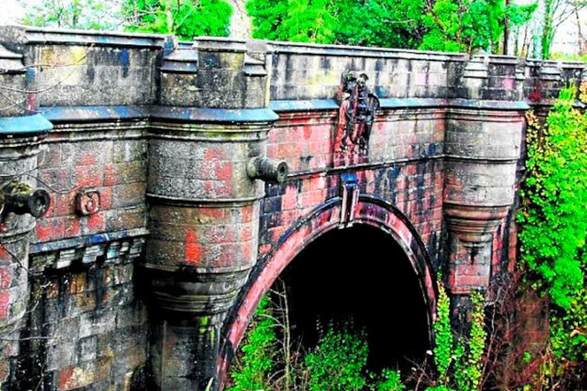 El misterioso puente escocés del que los perros se lanzan y mueren