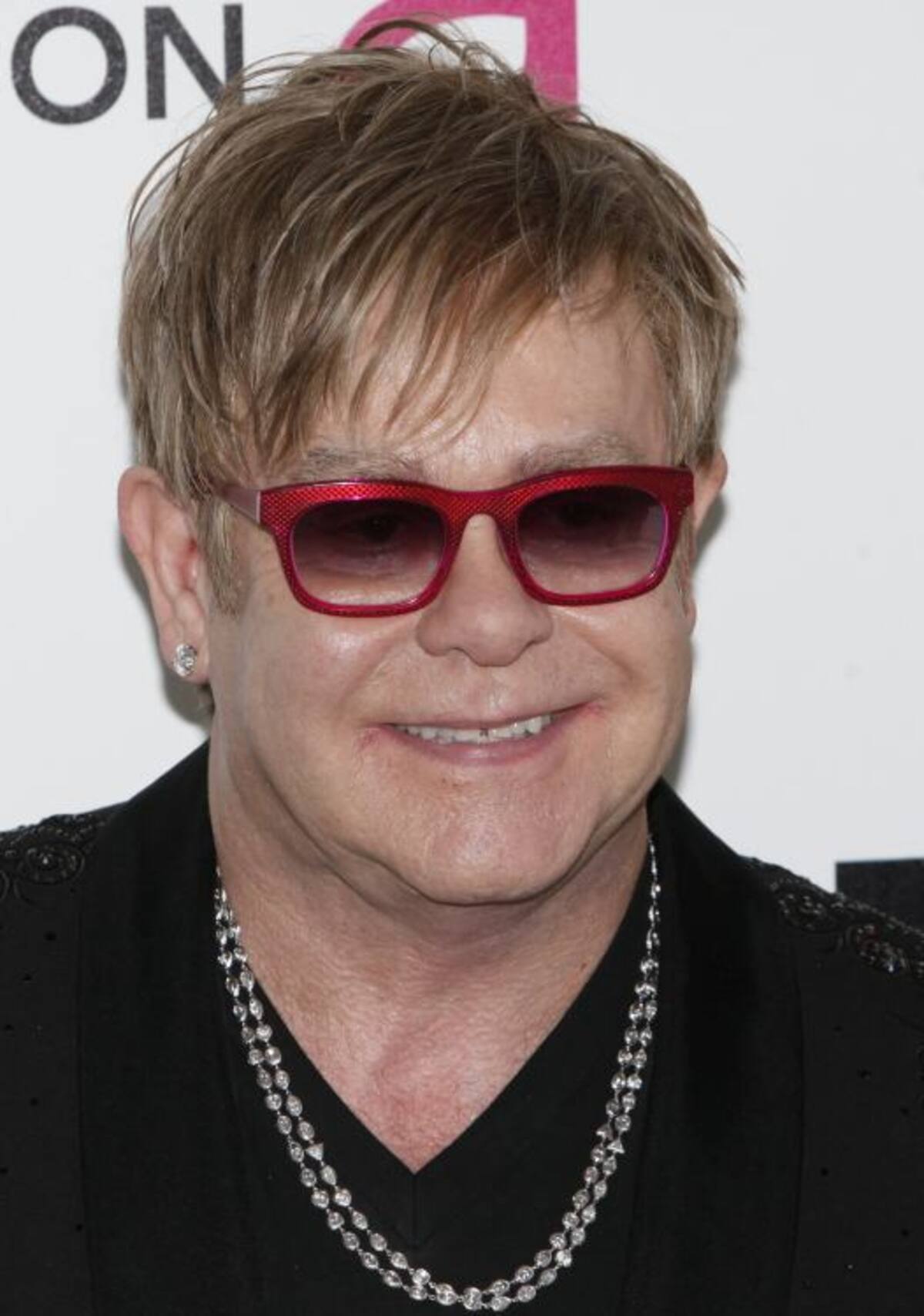 Helm, quien era baterista y cantante del grupo, murió por complicaciones de cáncer en abril pasado a los 71 años. AFP PATRICK T. FALLON