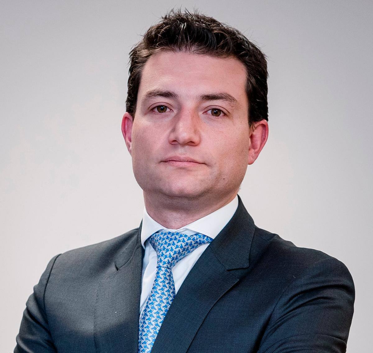 Carlos Córdoba, contralor G.
