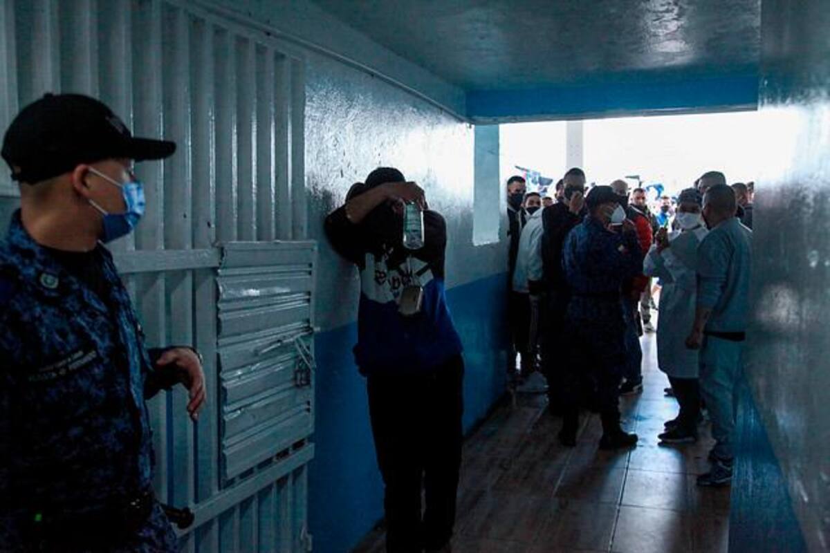 Motín en La Modelo: capturan a 3 dragoneantes del Inpec por presuntas torturas