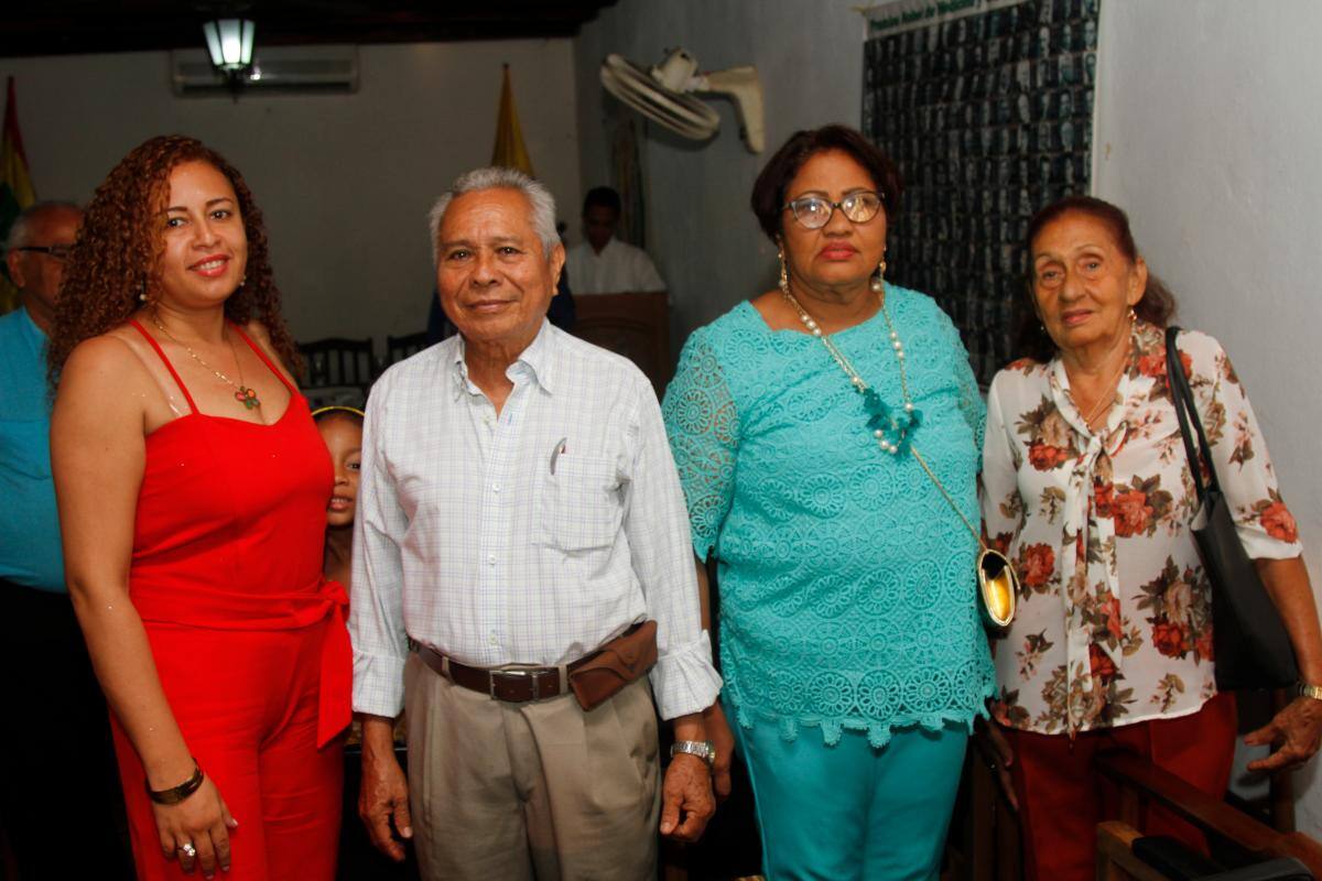 Gina Paola Burgos y Parmenio Romero.