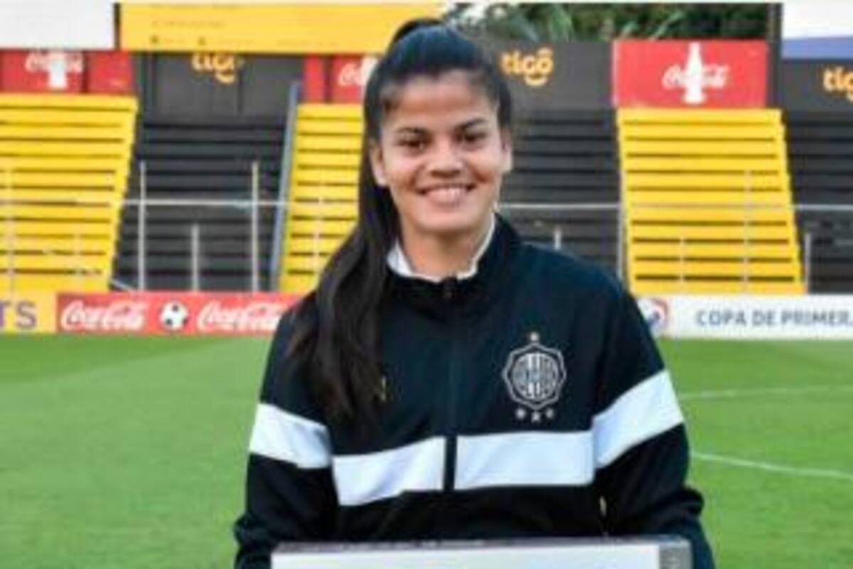 Ollas, el premio que recibió una futbolista, ¿Para destacar o indignarse?
