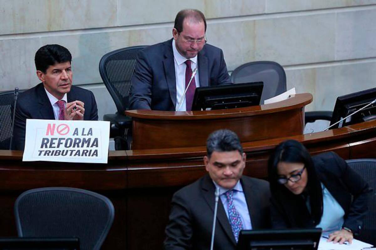 Coronavirus: congresistas piden congelamiento de créditos y baja de intereses
