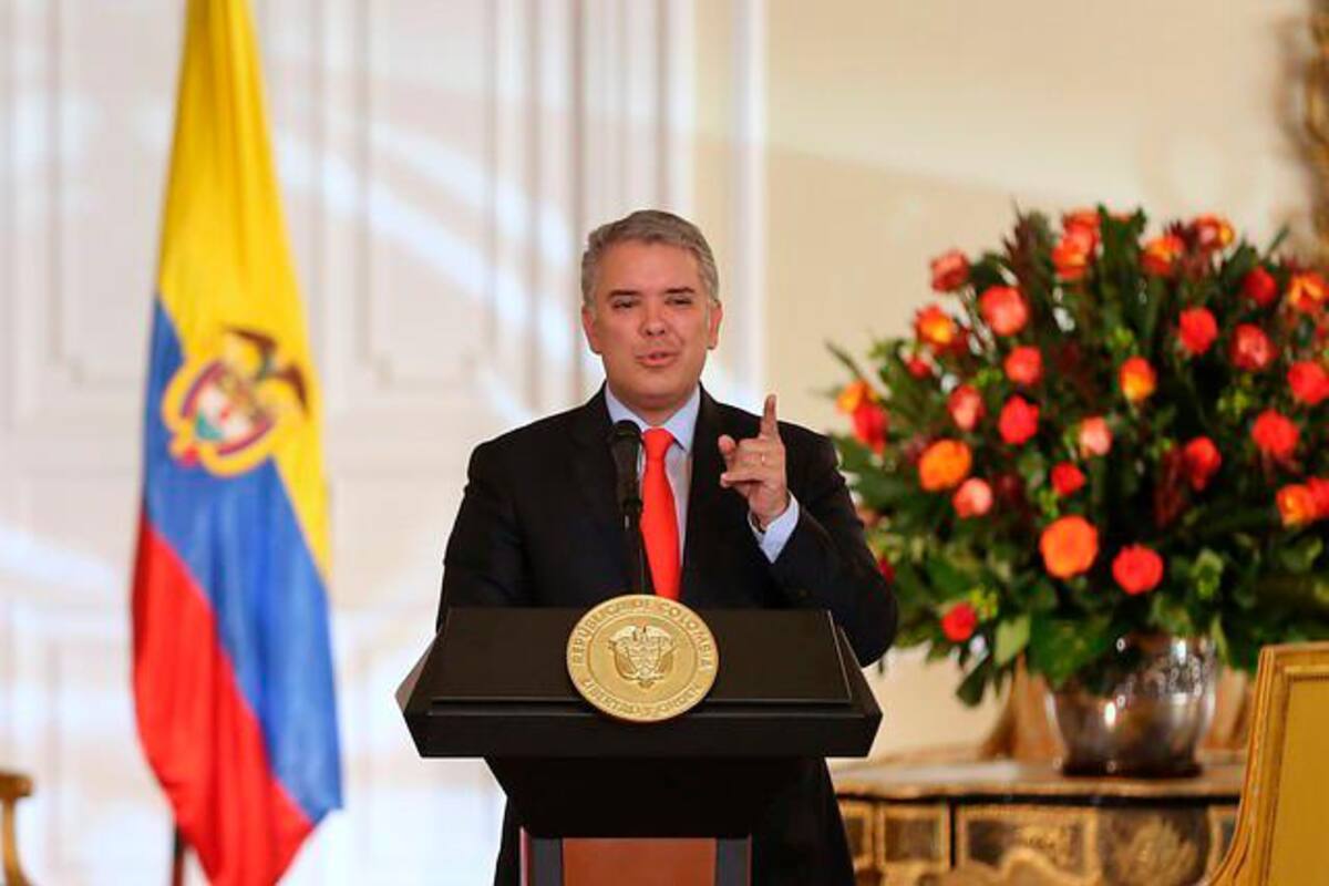 Presidente pide a empresarios trabajar en conjunto para llevar gas al Pacífico