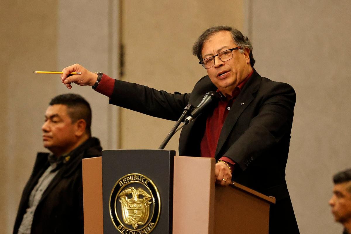 Petro: “Senadores condenados por paramilitarismo votaron no a dosis personal”