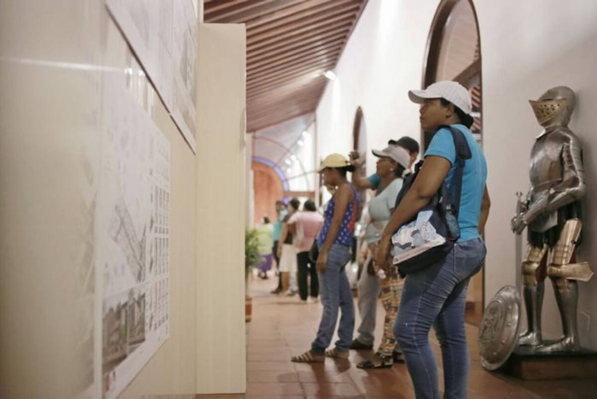 Los habitantes de Boston fueron a enterarse de cómo quedará su barrio con la nueva planeación. FOTO CORTESIA