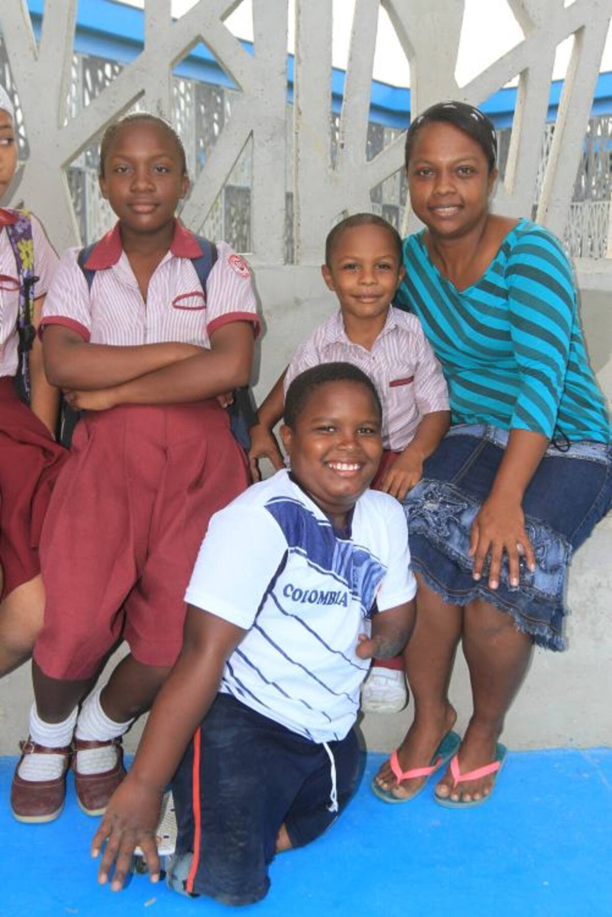 Freddy es el segundo de tres hermanos, lo acompañan ellos y su madre. CLAUDIA FORTICH - EL UNIVERSAL