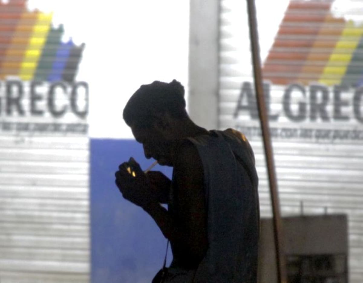 A plena vista de todos consumen desde cigarrillos hasta alucinógenos sin que alguien les diga algo Nayib Gaviria Amador - El Universal