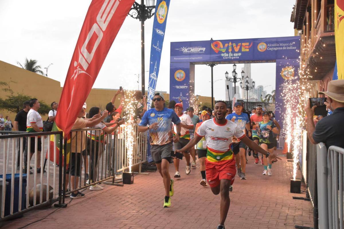 Galería: así transcurre la Carrera 5K en el Centro Histórico