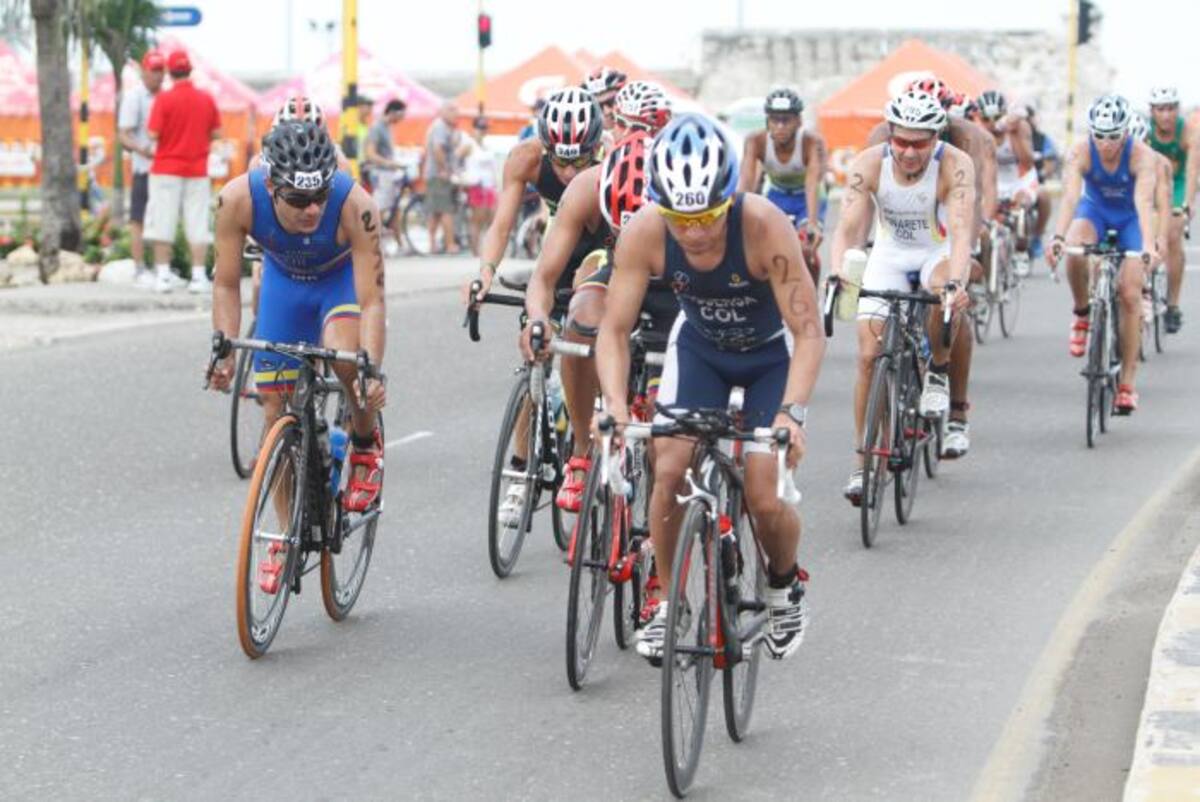 Las emociones del triatlón se vivirán este fin de semana en Cartagena. Archivo