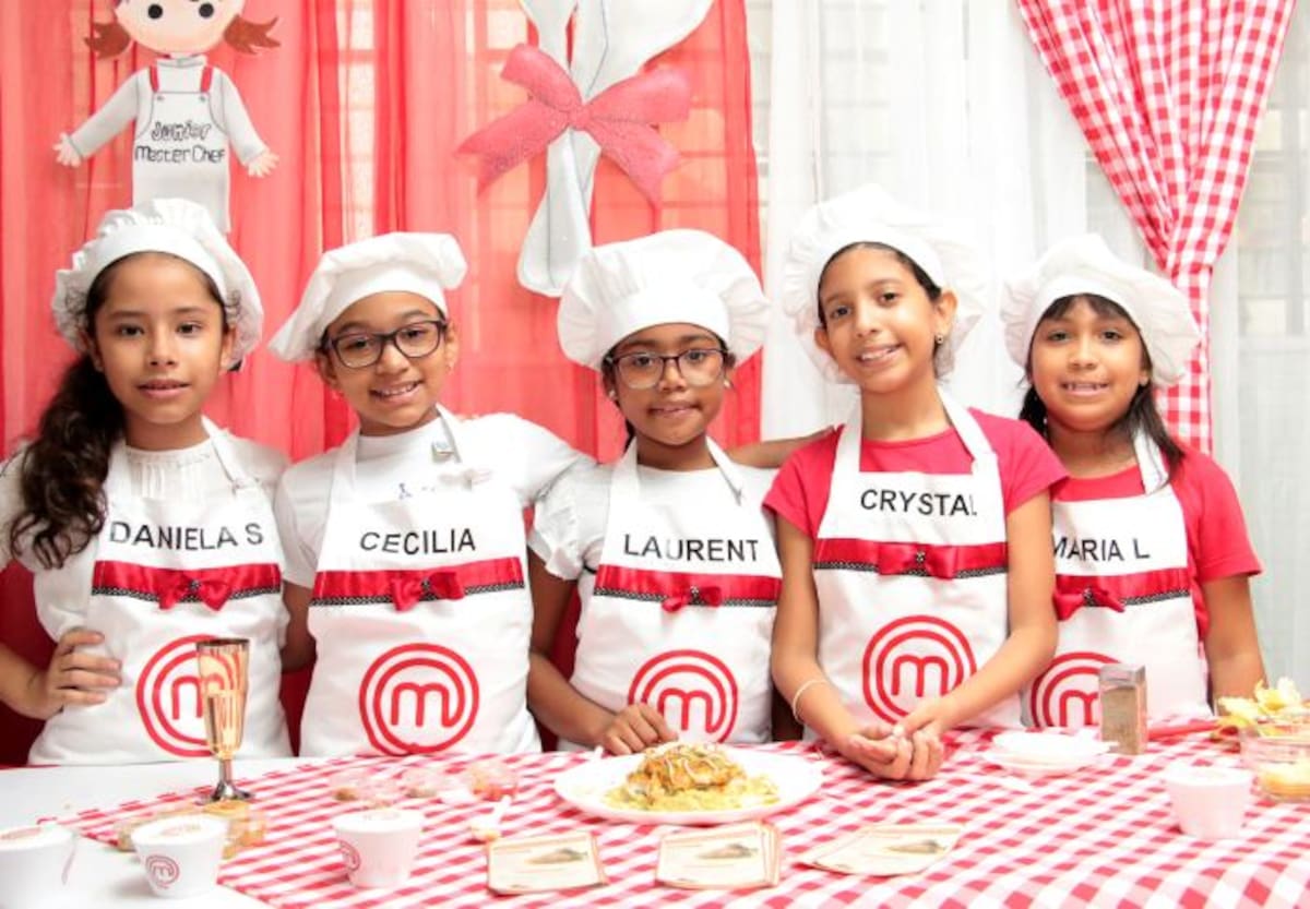 Daniela Paternina, Cecilia Peña, Laurent Cuartas, Crystal Conrado y María Lourdes Valle.