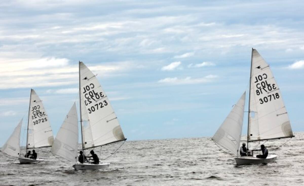 La Copa Caribe Snipe 2011 se hace a mar abierto partiendo del Club Naval en Castillogrande. Liga de Vela de Bolívar