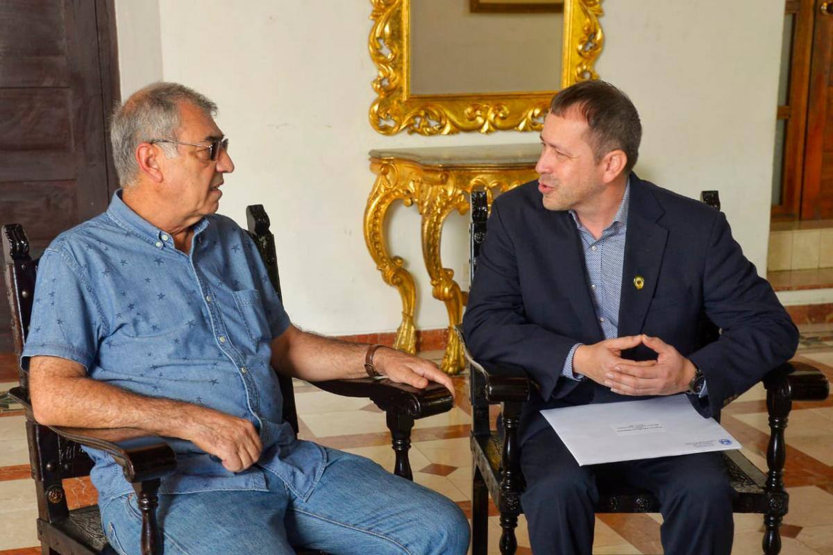 Alcalde Dau le apuesta a favorecer el bilingüismo en Cartagena