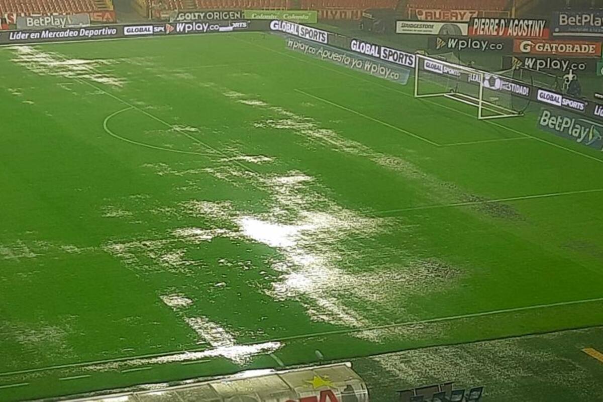 Reprograman partido Santa Fe-Cali por fuerte lluvia en El Campín