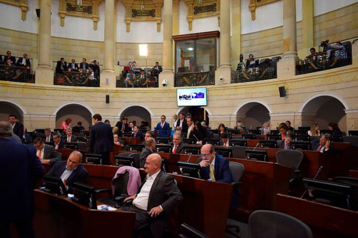 Reforma al Sistema General de Regalías pasó en el Senado tras cuatro debates