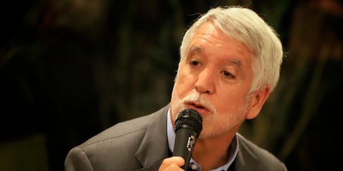 Enrique Peñalosa se encuentra estable tras contagiarse de COVID-19