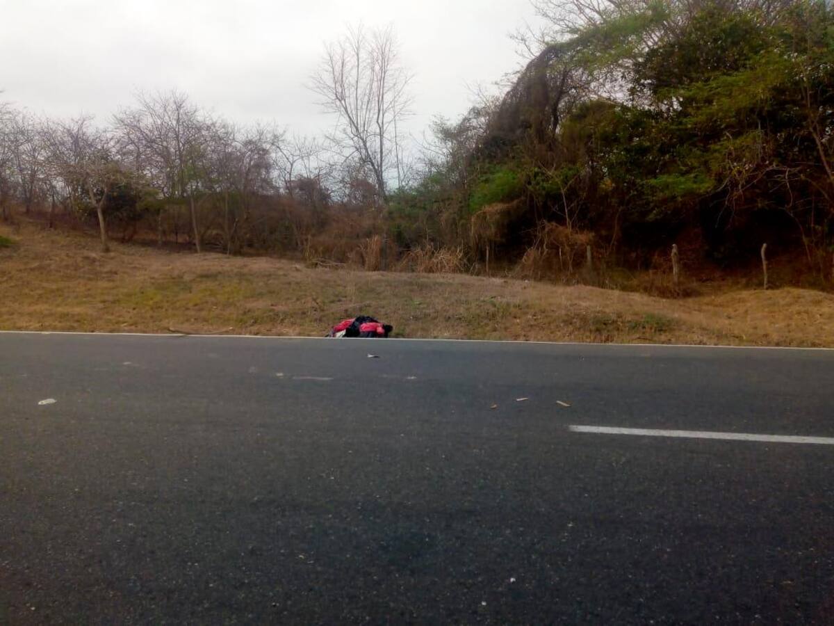 El cuerpo que hallaron ayer en la vía a Pontezuela está como NN en Medicina Legal.