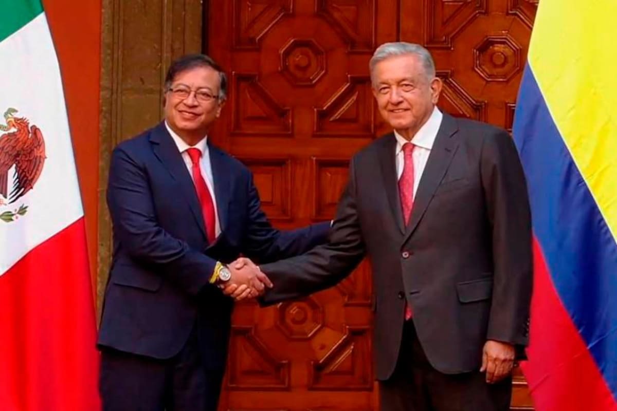 Congreso de Perú rechaza “actos de intromisión” de López Obrador y Petro